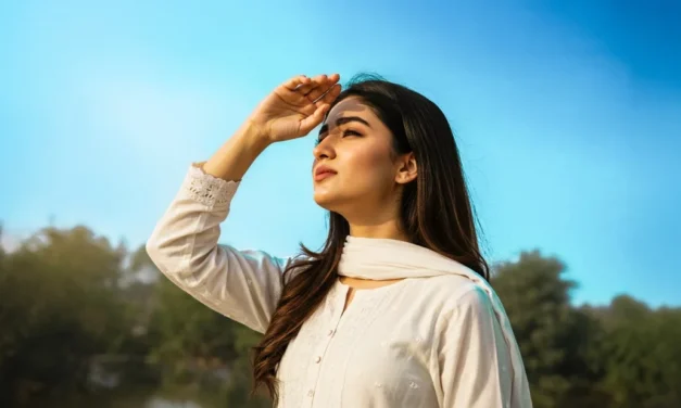 ত্বকের যত্নে যে কারণে ব্যবহার করবেন সানস্ক্রিন