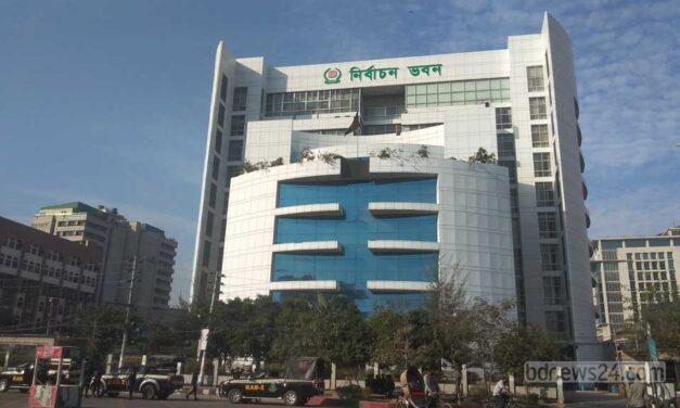 ভোটের আলাপের মধ্যে আরপিও চূড়ান্ত করতে বসছে ইসি