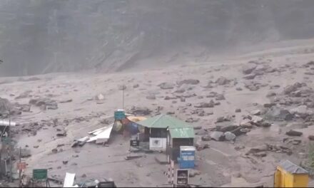 ভারতের উত্তরাখণ্ডে সেনাবাহিনীর ক্যাম্পে হড়কা বানের ধাক্কায় ৯ সেনা নিখোঁজ