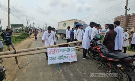 দ্রুত সুপারিশ বাস্তবায়নে প্রধান উপদেষ্টাকে স্বাস্থ্য কমিশনের ৩ প্রস্তাব