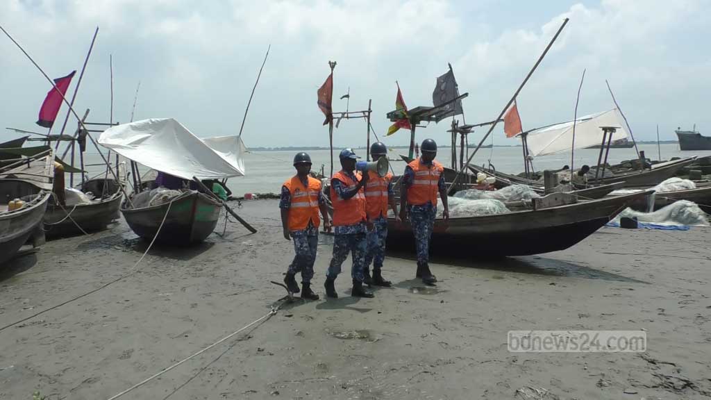 সাগরে লঘুচাপ, চার সমুদ্রবন্দরে ৩ নম্বর সংকেত