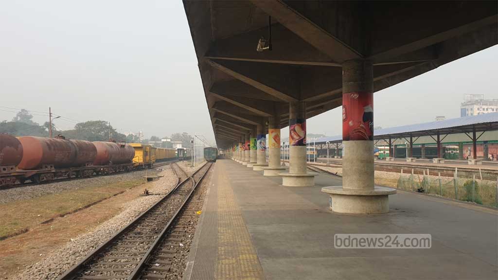 গাজীপুরে ট্রেনে কাটা পড়ে যুবকের মৃত্যু