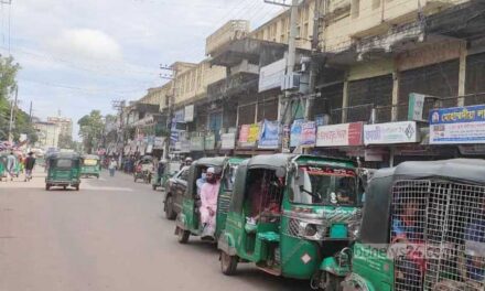 সংঘাতের পর ‘স্বাভাবিক’ হচ্ছে হাটহাজারী