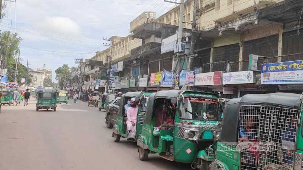 সংঘাতের পর ‘স্বাভাবিক’ হচ্ছে হাটহাজারী