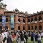 ডাকসু নির্বাচন: এক ভোটারকে দুই ব্যালট, পোলিং অফিসারকে অব্যাহতি