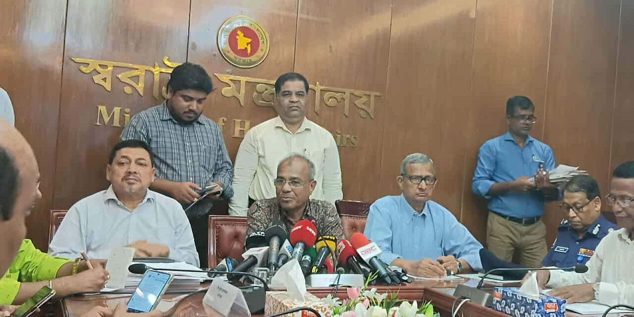 সারাদেশে ৩৩ হাজার পূজামণ্ডপ, এবার আরও শান্তিপূর্ণভাবে পূজা উদযাপন