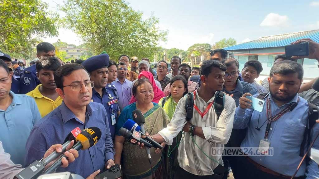 খাগড়াছড়িতে সহিংসতা: তদন্তে জেলা প্রশাসনের ৫ সদস্যের কমিটি