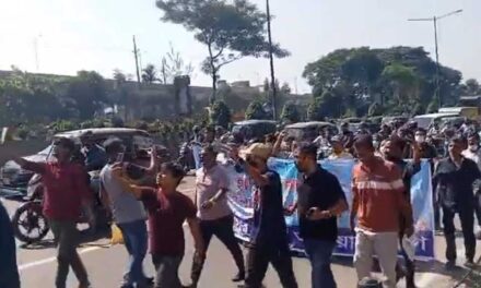 ঢাকার বিভিন্ন স্থানে আওয়ামী লীগের মিছিল, গ্রেপ্তার ১৩১