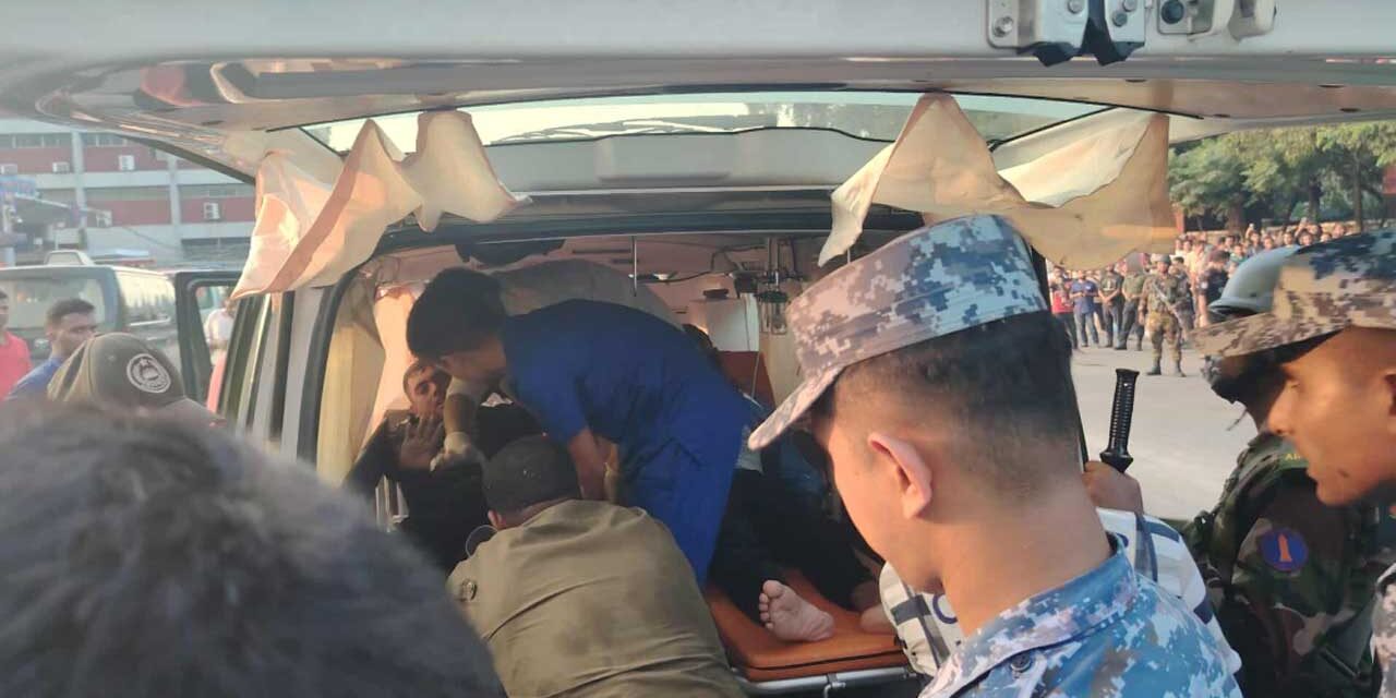 শাহজালালের কার্গো ভিলেজে আগুন : আনসারের ১৭ সদস্য আহত