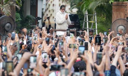 অমিতাভ কেন রাজনীতি ছেড়েছিলেন