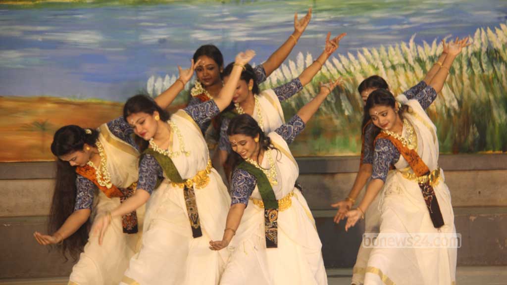 সেন্ট যোসেফ স্কুলে ছায়ানটের শরৎ বন্দনা