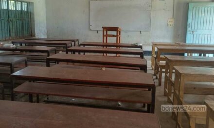 শার্শার এমপিওভুক্ত ৭৪ শিক্ষা প্রতিষ্ঠানে ‘লাগাতার কর্মবিরতি’