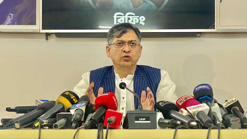 বিএনপিকে গণঅভ্যুত্থানের ‘বিপরীতে দাঁড় করানোর’ অপচেষ্টা সফল হবে না: সালাহউদ্দিন