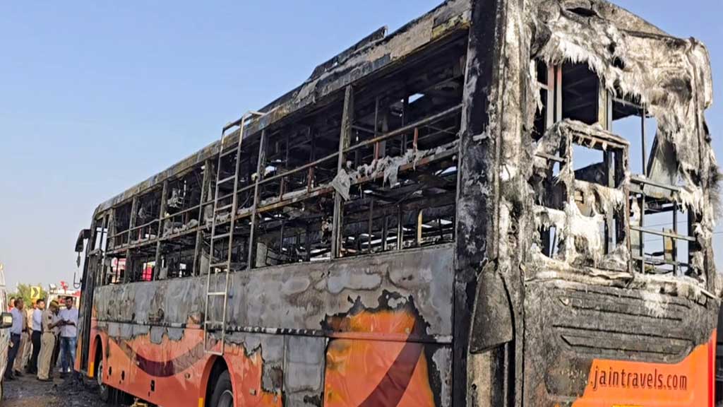 রাজস্থানে চলন্ত বাসে আগুন, জীবন্ত পুড়ে মরল ২০ জন