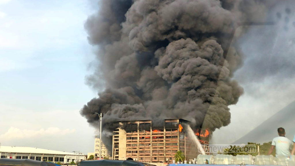 চট্টগ্রাম ইপিজেডে ‘চিকিৎসা সরঞ্জাম’ তৈরির কোম্পানিতে আগুন