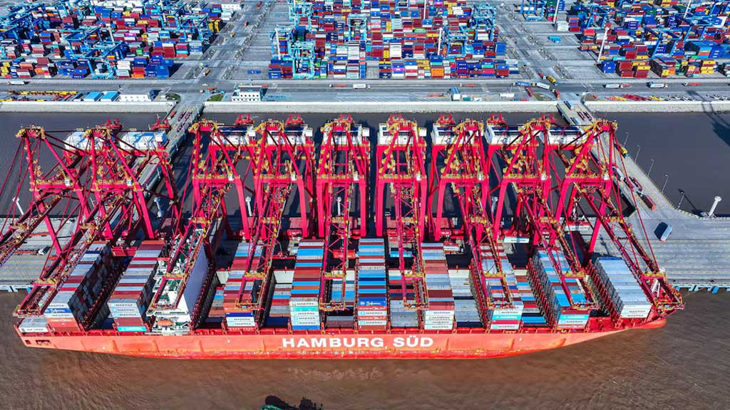 চীনের ওপর ১০০% শুল্ক টেকসই নয়, কিন্তু ওরাই বাধ্য করেছে: ট্রাম্প