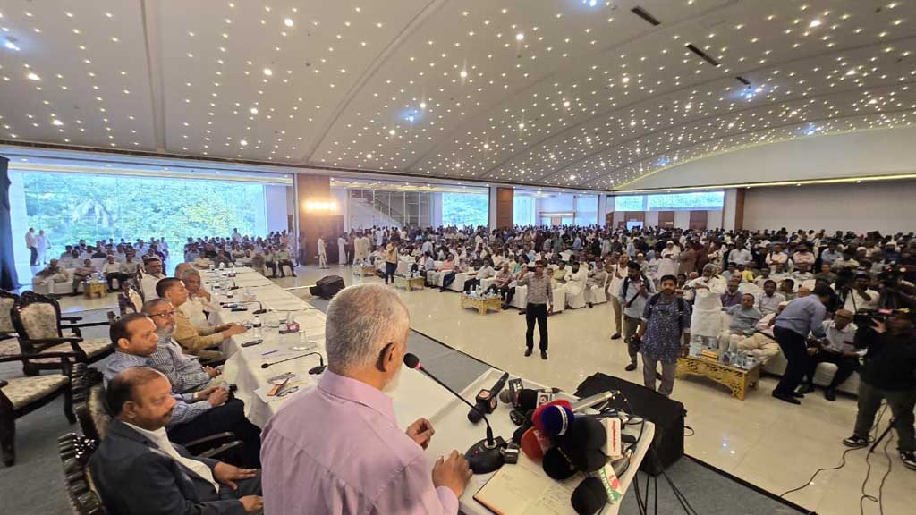 চট্টগ্রাম বন্দরের বাড়ানো মাশুল স্থগিতে ব্যবসায়ীদের হুঁশিয়ারি