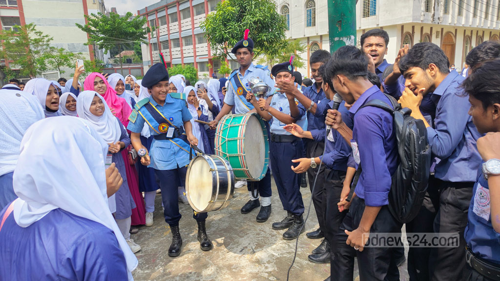 এইচএসসি: সব শিক্ষা বোর্ডের মধ্যে পাসের হারে পিছিয়ে কুমিল্লা