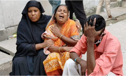 ঢামেকে ১৬ মরদেহ, এলেন ১৭ পরিবার