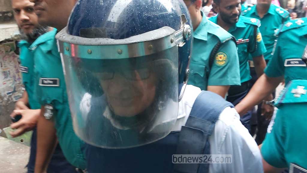 সরকার ‘উৎখাতের ষড়যন্ত্র’: সেই এনায়েত ফের ৫ দিনের রিমান্ডে