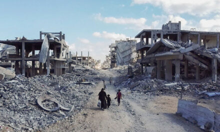 গাজায় যুদ্ধবিরতি লঙ্ঘন করে এক পরিবারের ১১ ফিলিস্তিনিকে হত্যা ইসরায়েলের