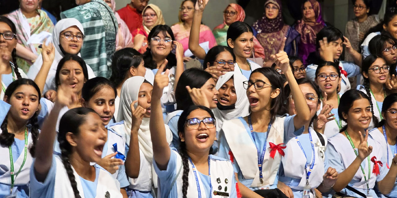 এইচএসসি ও সমমানের ফল প্রকাশ, পাসের হার ৫৮.৮৩ শতাংশ