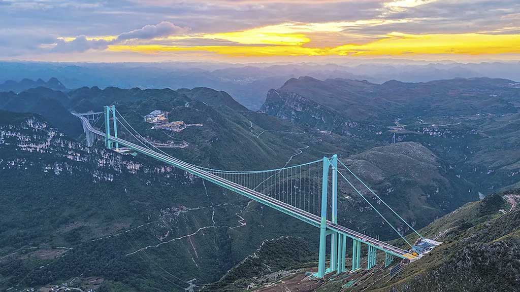 দুয়ার খুলল বিশ্বের সবচেয়ে উঁচু সেতুর