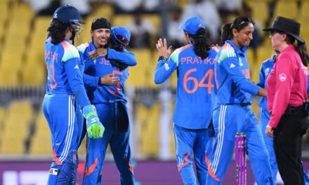 ভারতের নারী ক্রিকেটাররা কি হাত মেলাবেন পাকিস্তানিদের সঙ্গে?