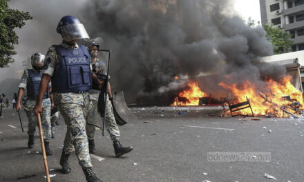 জুলাই সনদ অনুষ্ঠান ঘিরে ‘রণক্ষেত্র’: চার মামলায় আসামি ৯০০