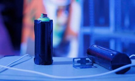 এই প্রযুক্তিতে ৯ হাজার ঘণ্টা পর্যন্ত থাকবে লিথিয়াম ব্যাটারির চার্জ