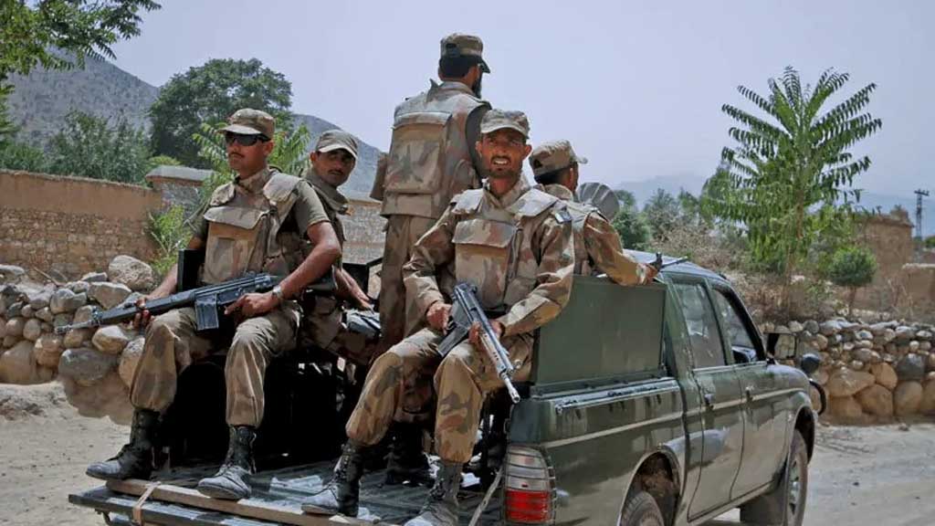 আফগানিস্তান সীমান্তের কাছে আত্মঘাতী হামলায় ৭ পাকিস্তানি সেনা নিহত