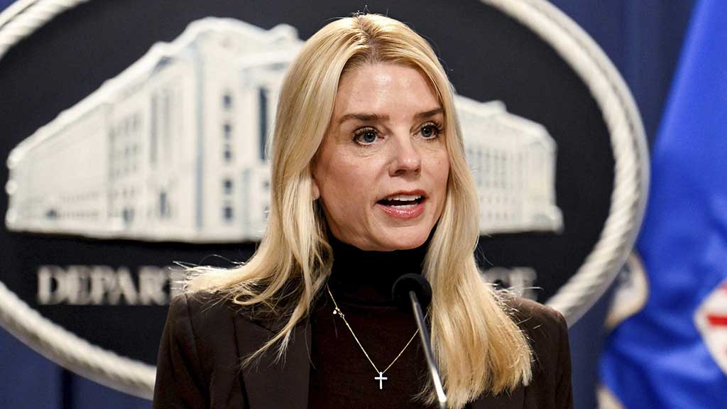 ‘ট্রাম্প প্রশাসনের চাপে’ ফেইসবুকে আইসিই গ্রুপ সরাল মেটা