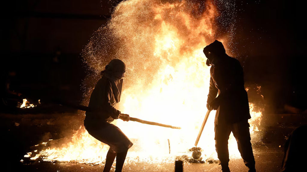 পেরুতে নতুন প্রেসিডেন্টের বিরুদ্ধেও তুমুল বিক্ষোভ, পুলিশের গুলিতে নিহত ১