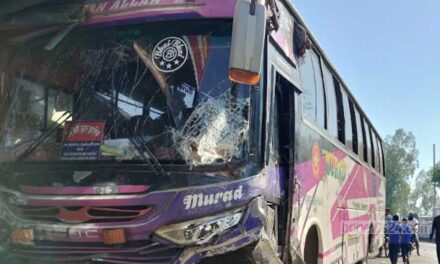 রংপুরে উল্টো পথে আসা বাসের চাপায় ইজিবাইক চালক নিহত