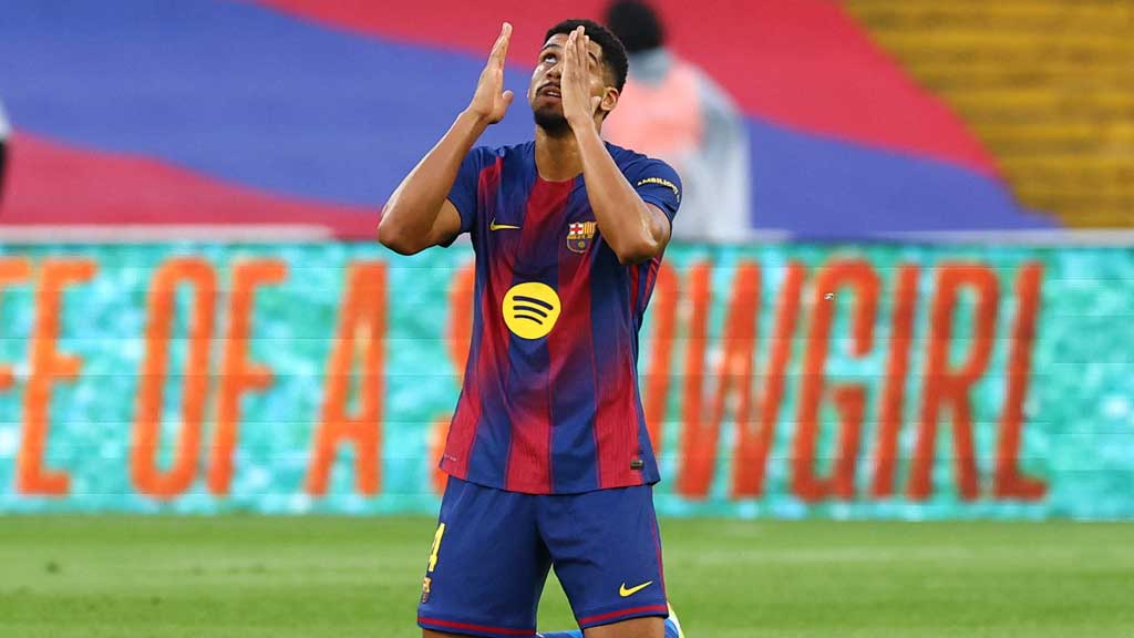 ‘সবাই জানে আমি স্ট্রাইকার হিসেবে খেলতাম’