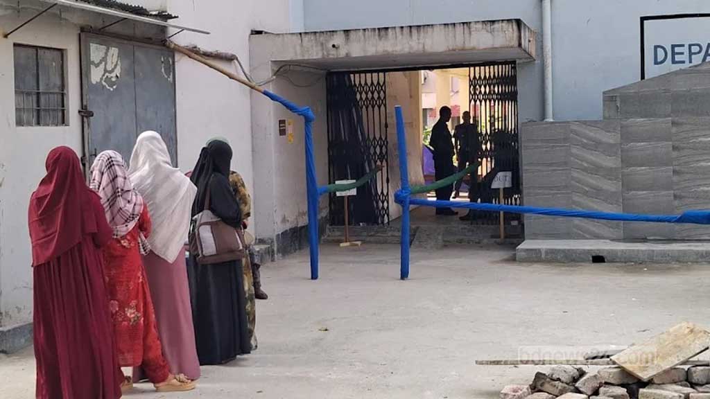 ৩৫ বছর পর ভোট দিচ্ছে রাজশাহী বিশ্ববিদ্যালয়