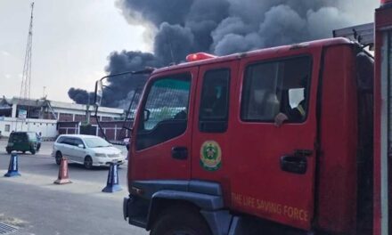 শাহজালালের কার্গো ভিলেজে আগুন, ফ্লাইট ওঠানামা বিপর্যস্ত