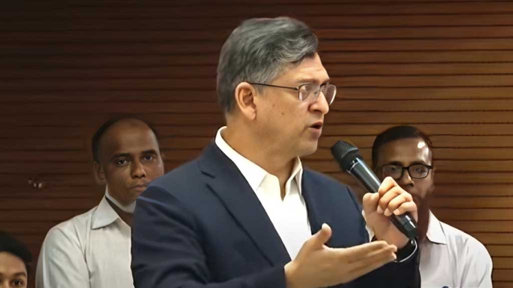 প্রধান উপদেষ্টাকে প্রতিরক্ষাবাহিনীর সঙ্গে ‘সুসম্পর্ক’ রাখার পরামর্শ বিএনপির সালাহউদ্দিনের