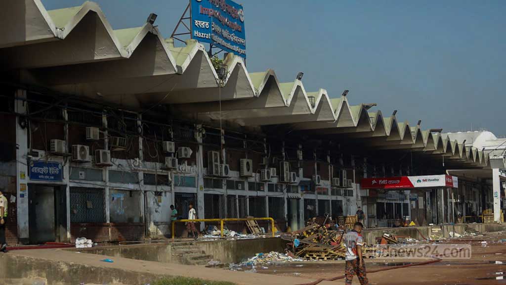 কার্গো ভিলেজে আগুন: আমদানি পণ্য ছাড় স্বাভাবিক হয়নি, ব্যবসায়ীরা কষছেন ক্ষতির হিসাব