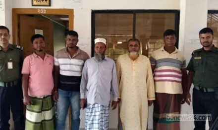 নিষেধাজ্ঞার সময় ইলিশ কেনায় শরীয়তপুরে পাঁচ ক্রেতাকে জরিমানা