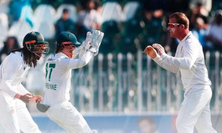 ১৮ বছর পর পাকিস্তানে টেস্ট জয় দ.আফ্রিকার