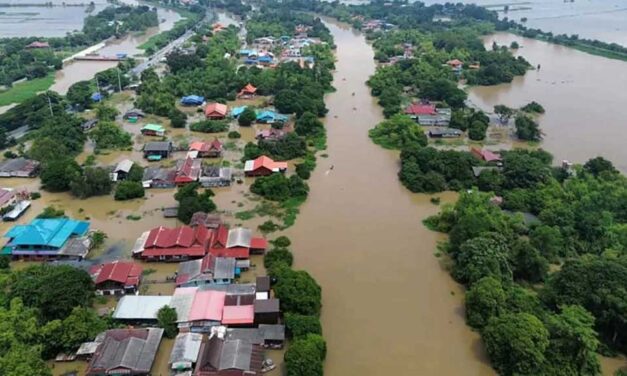 থাইল্যান্ডে ভারি বৃষ্টিতে সৃষ্ট বন্যায় মৃত্যু বেড়ে ২২