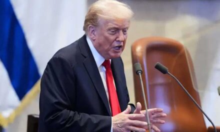 ইসরায়েলের পার্লামেন্টে ট্রাম্পের ভাষণে বাধা, ফিলিস্তিনকে স্বীকৃতির আহ্বান