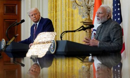 রুশ তেল আমদানি বন্ধ না করা পর্যন্ত ভারতের ওপর ‘ব্যাপক শুল্ক’: ট্রাম্প